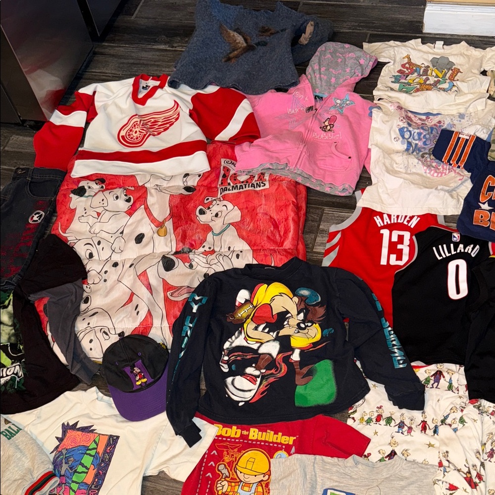 30 pc vintage kids Warner Bros. Black Looney Tunes Kids Disney jersey lot - Picture 4 of 16